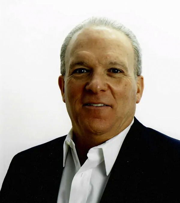 J. Bruce Weinstock headshot